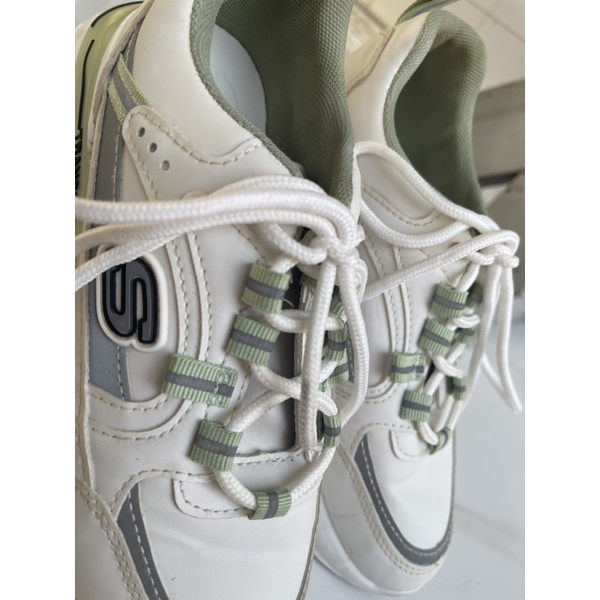 Pass giày sneaker size 38