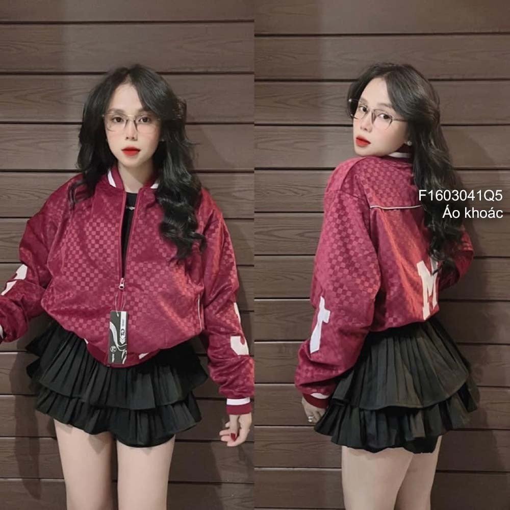 Áo khoác lưng phối chữ M tay dài bo