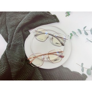 Gọng Kim Loại Titanium