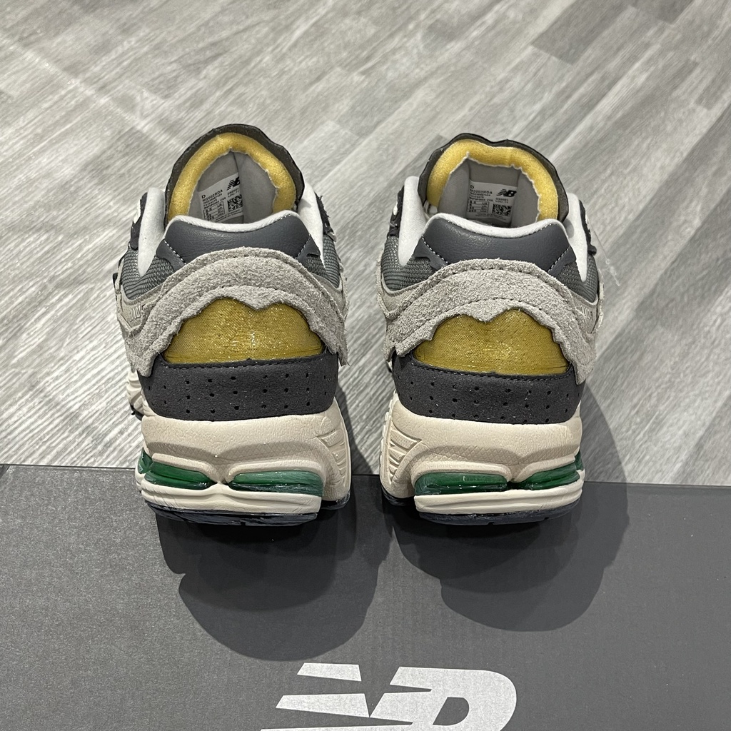 Giày cổ Thấp NB 2002r chất lượng cao