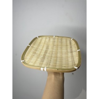 Mẹt tre/ đĩa tre hình vuông, đựng bánh kẹo, hạt dưa