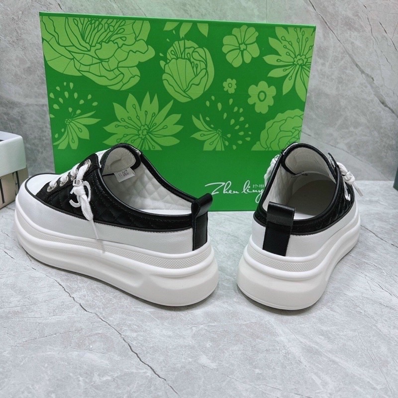 Sục thể thao đế bánh mì 5p