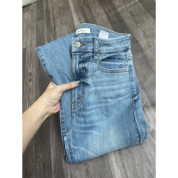 QUẦN JEANS LƯNG CAO ỐNG LOE DÁNG DÀI HÃNG EUNINA