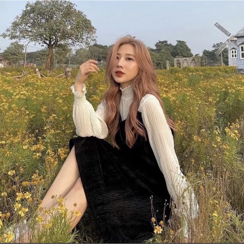 Set yếm 2 dây chất nhung mịn kèm áo sơ mi bo cổ dài tay nhún