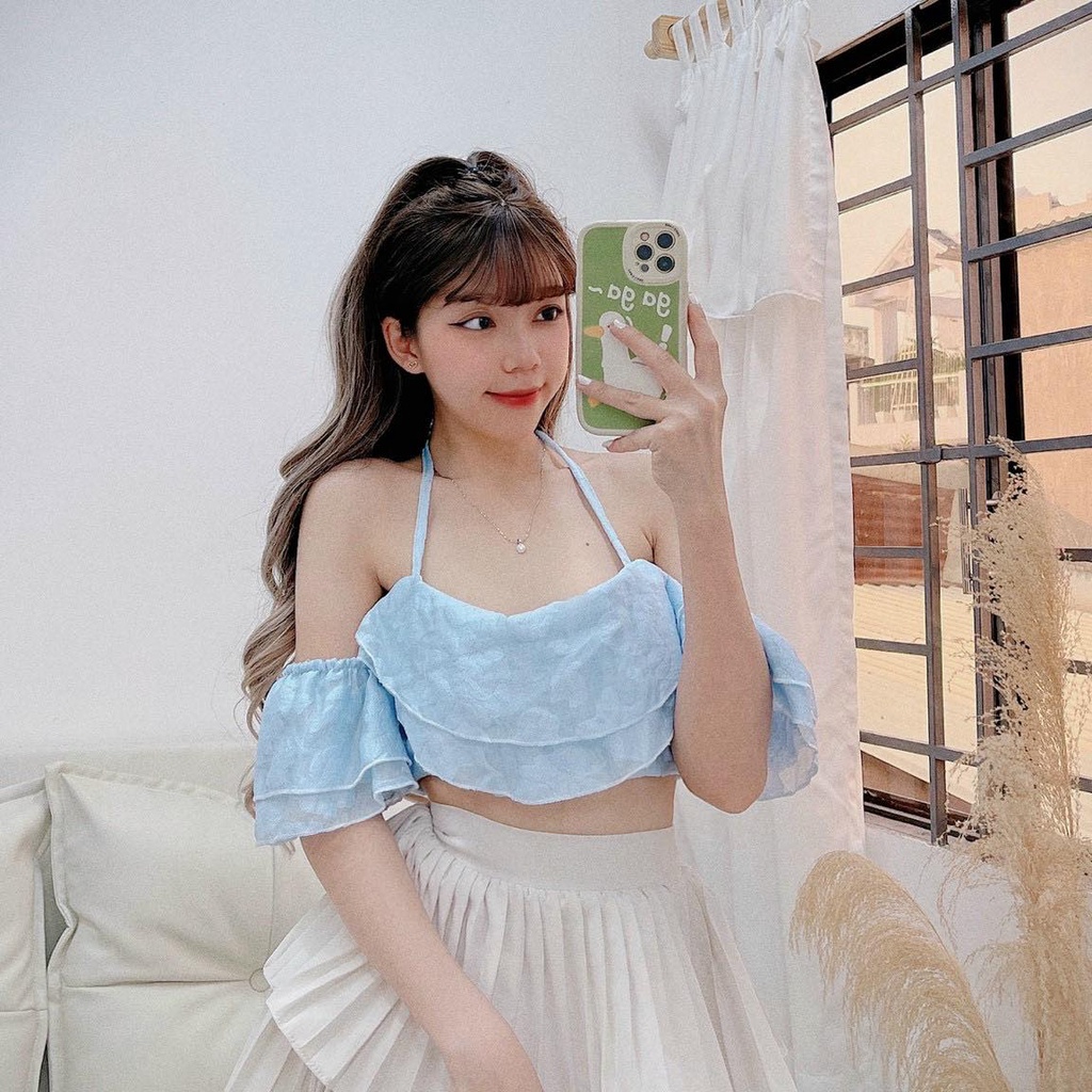 Áo Croptop Yếm Trễ Vai Tầng Hoa Nổi Lưng Nhún