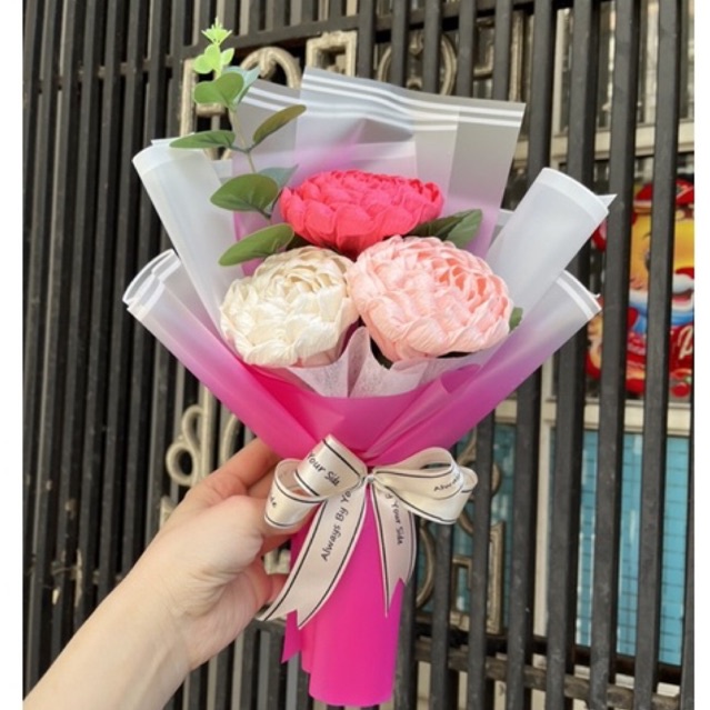 Bó hoa hồng bằng giấy nhún 3 bông