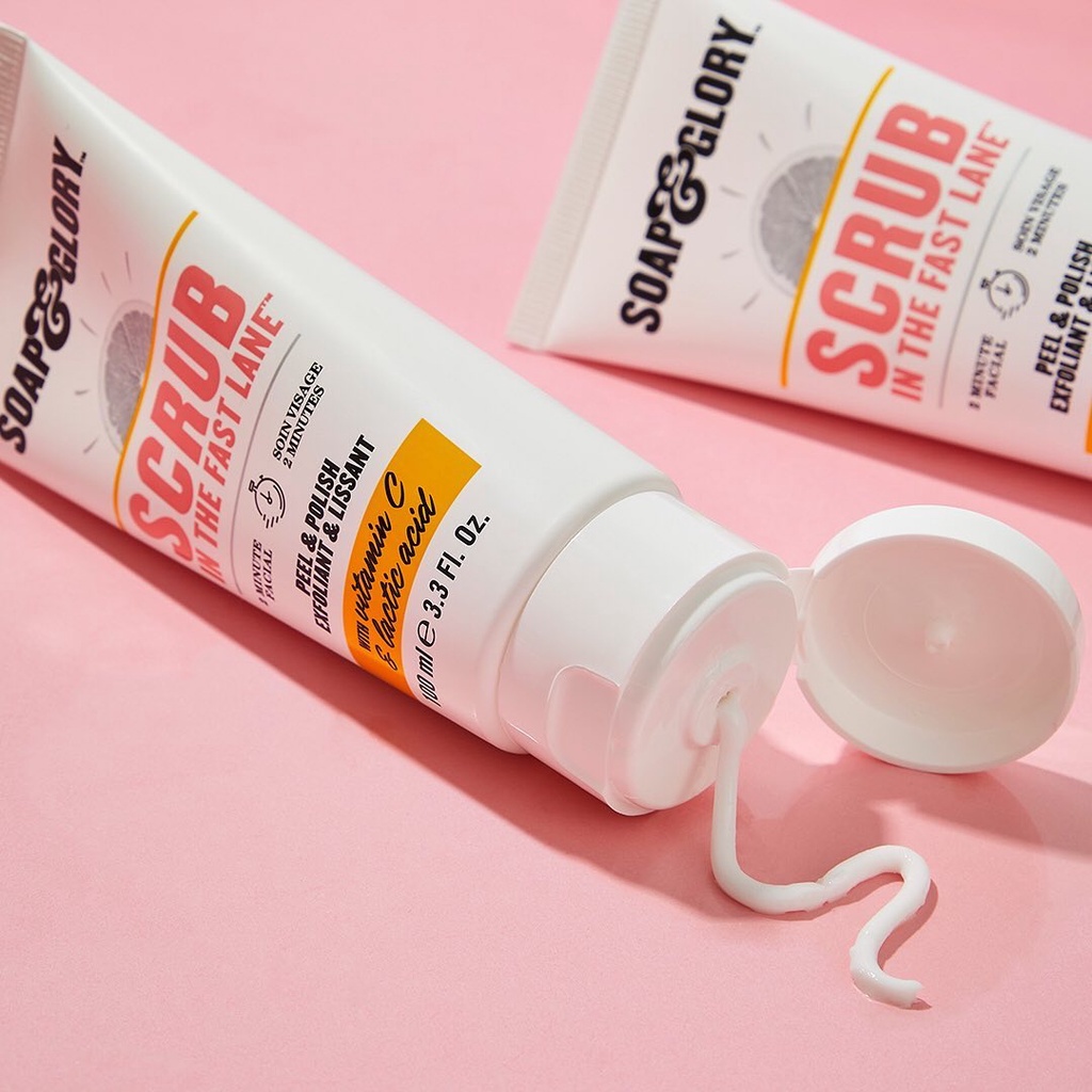 Tẩy da chết da mặt Soap & Glory Scrub In The Fast Lane Facial Scrub 100ml Vitamin C và Lactic Acid