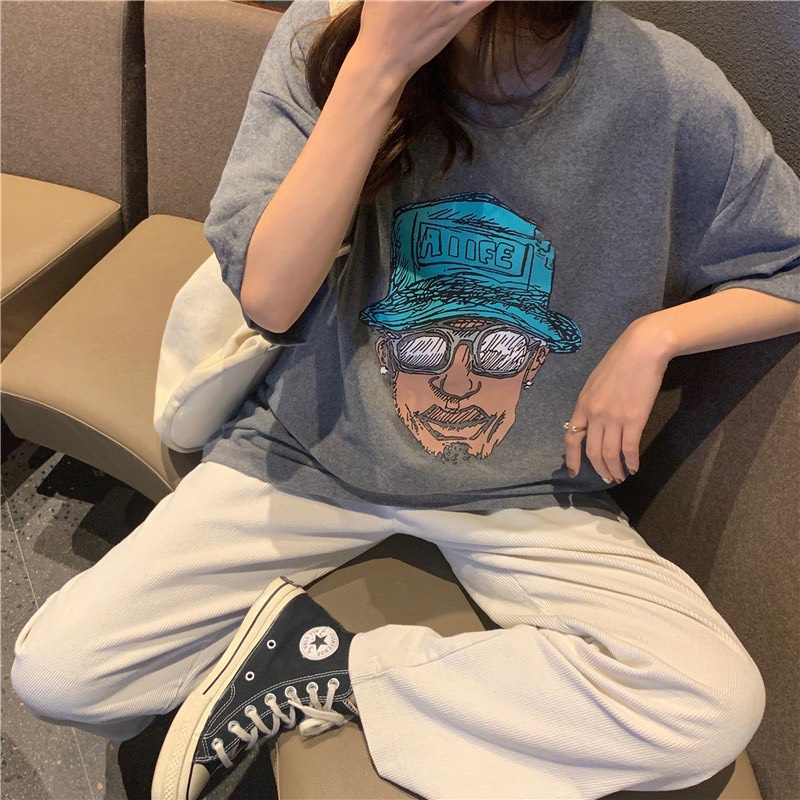 Khẩu trang vải poli dùng cho ÁO THUN UNISEX NAM NỮ MÀU XÁM, IN HỌA TIẾT KHUÔNG MẶT ĐÀN ÔNG MẮT KÍNH NÓN XANH