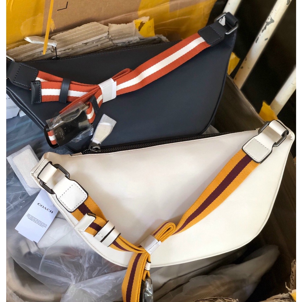 Túi coach bao tử nam