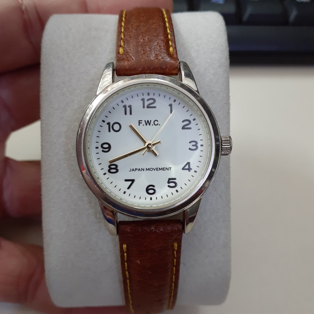 Đồng hồ nữ dây da FWC Nattito second hand si Nhật