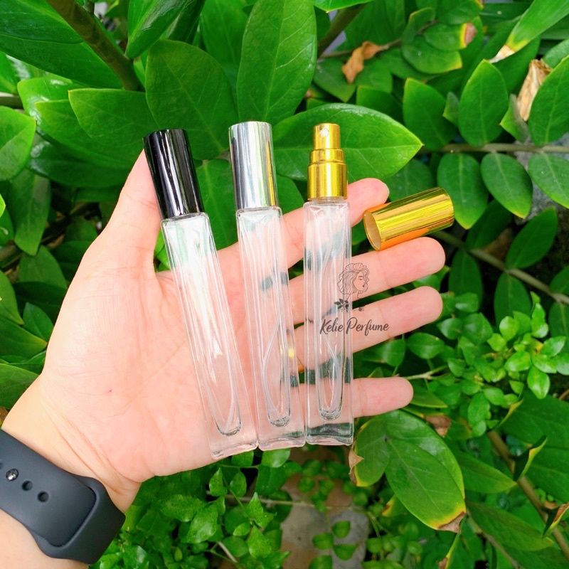 Nước hoa chiết 10ml .Hàng dùng thử lưu 1 đến 2 giờ. Mua 4 tặng 1.