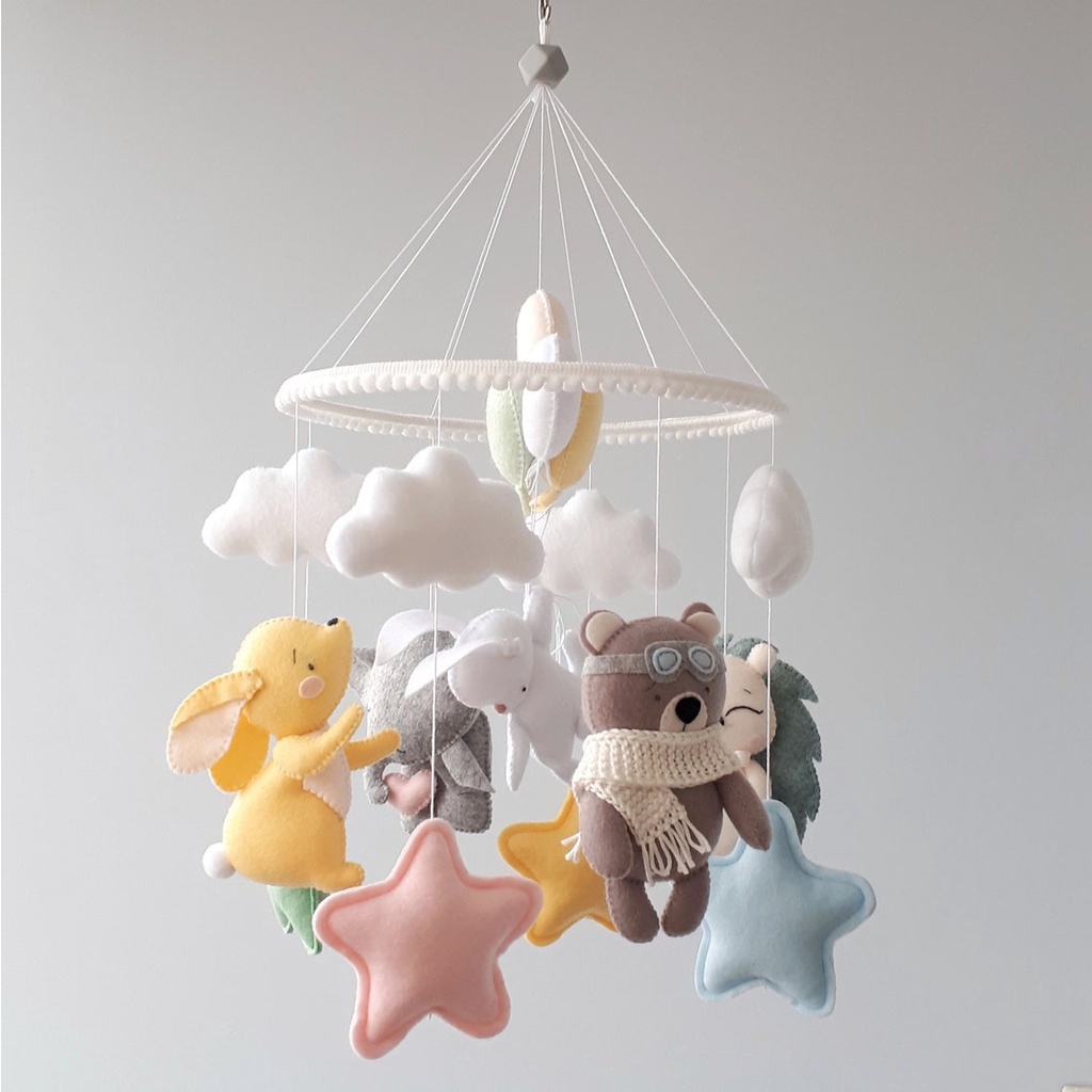 Đồ chơi treo nôi thỏ bóng bay