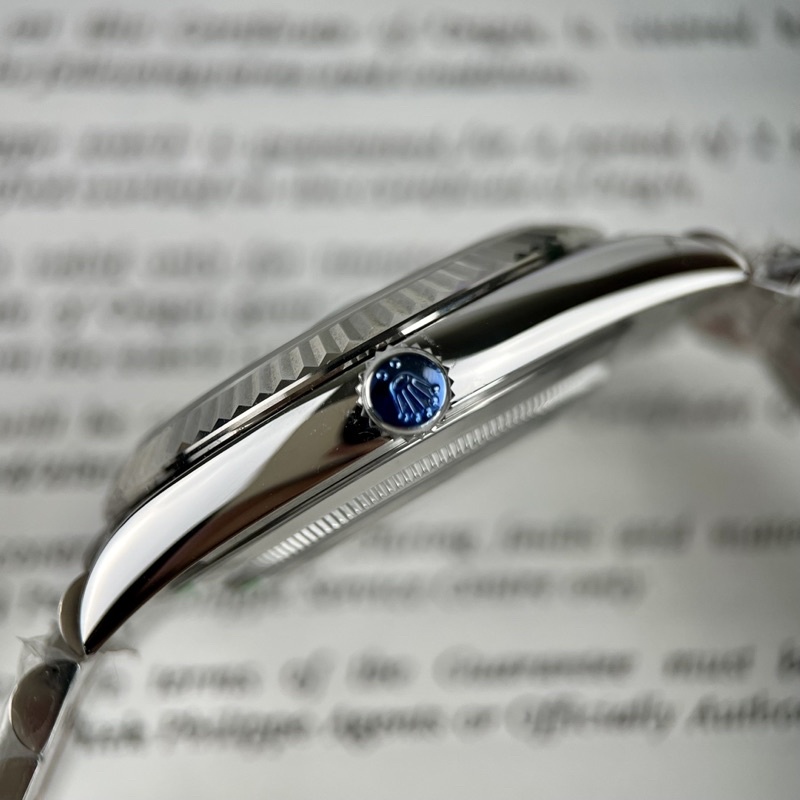 Đồng hồ nam Daydate mặt xanh lá size 41mm máy cơ Thuỵ Sỹ 3255