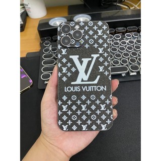 Dán Skin Nhũ đen LV chữ lớn cho Androi và Iphone 5/5s tới 14promax full lưng viền