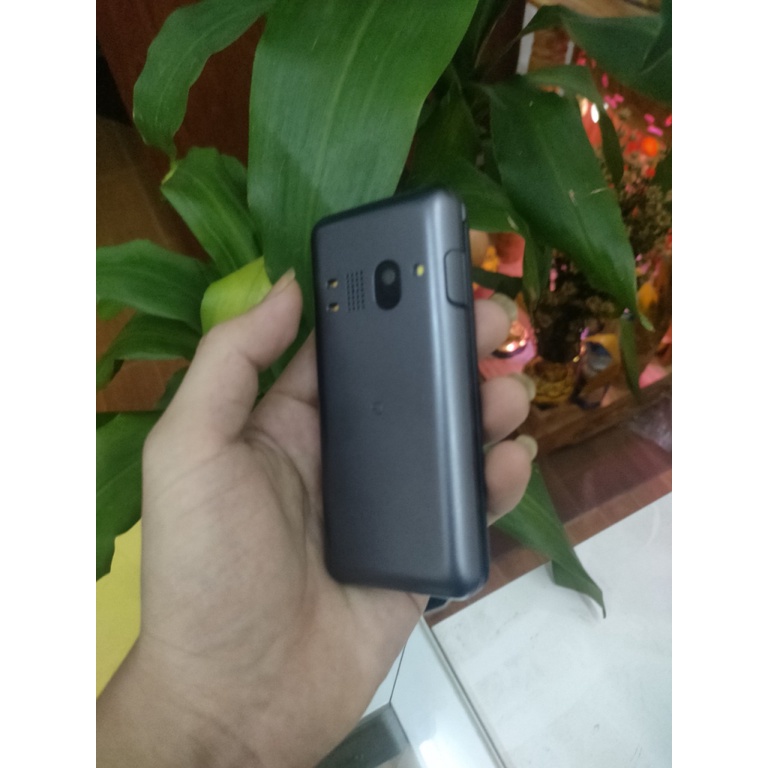 Điện thoại Kyocera Gratina 4G KYF31
