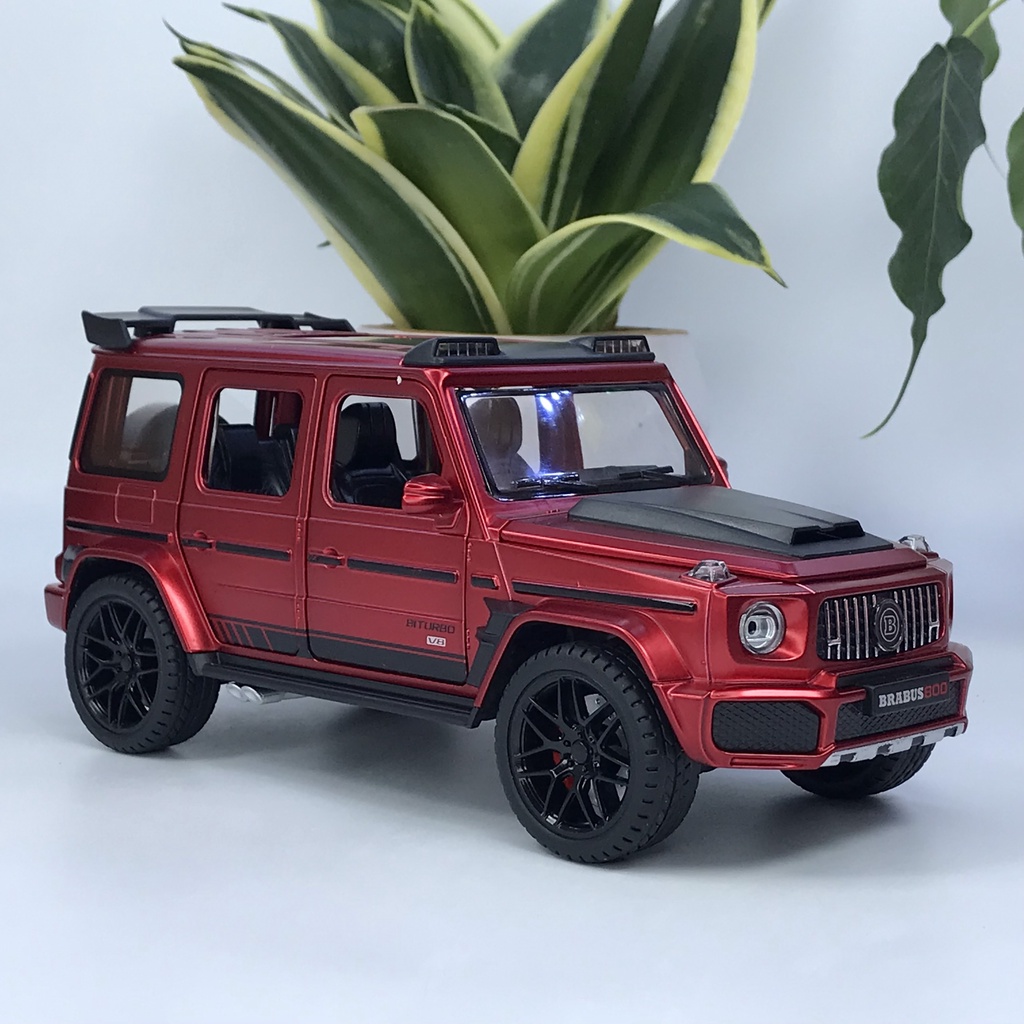 Mô hình xe ô tô Mercedes Benz G800 Brabus tỷ lệ 1:22