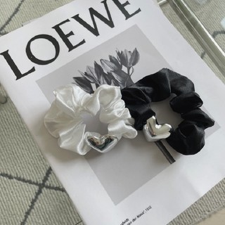 Cột tóc lụa hình tim Modleaf Sarang hairband Hàn Quốc
