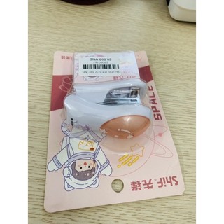 Dập ghim kèm đạn ghim