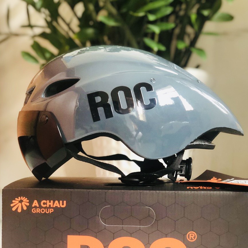 Mũ bảo hiểm xe đạp thể thao Roc 16 chính hãng siêu nhẹ đuôi nhọn ximang có kính