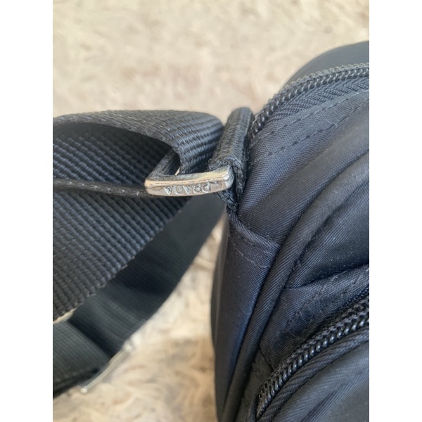 Túi chuẩn si. Túi qua sử dụng. Khách vui lòng xem hình nếu muốn biết thêm thông tin sản phẩm mời khách vô chat . Thanks.