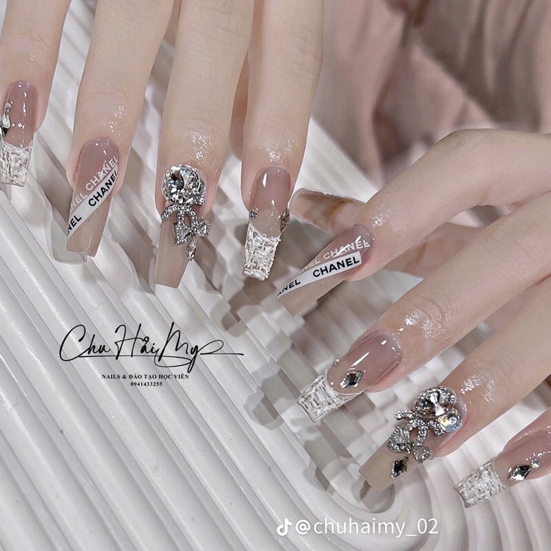 Nailbox thiết kế, Đá Chamr cao cấp Nail