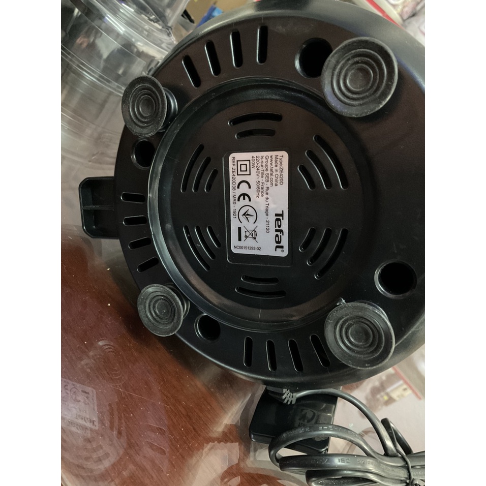 Máy ép trái cây Tefal ZE420D38 công suất 400w - Hàng trưng bày