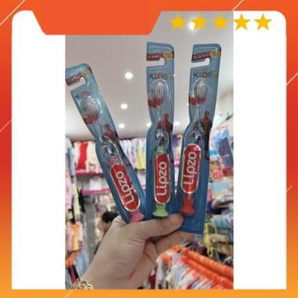 Bàn chải đánh răng lipzo