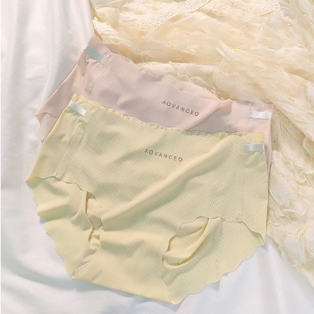 Quần chip đúc su nữ Viền Sóng Gân Tăm Phối Chữ Cạp Co Dãn Chống Tụt LOTNU19