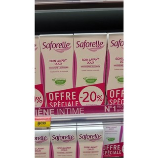 Dung dịch vệ sinh phụ nữ Saforelle 250ml