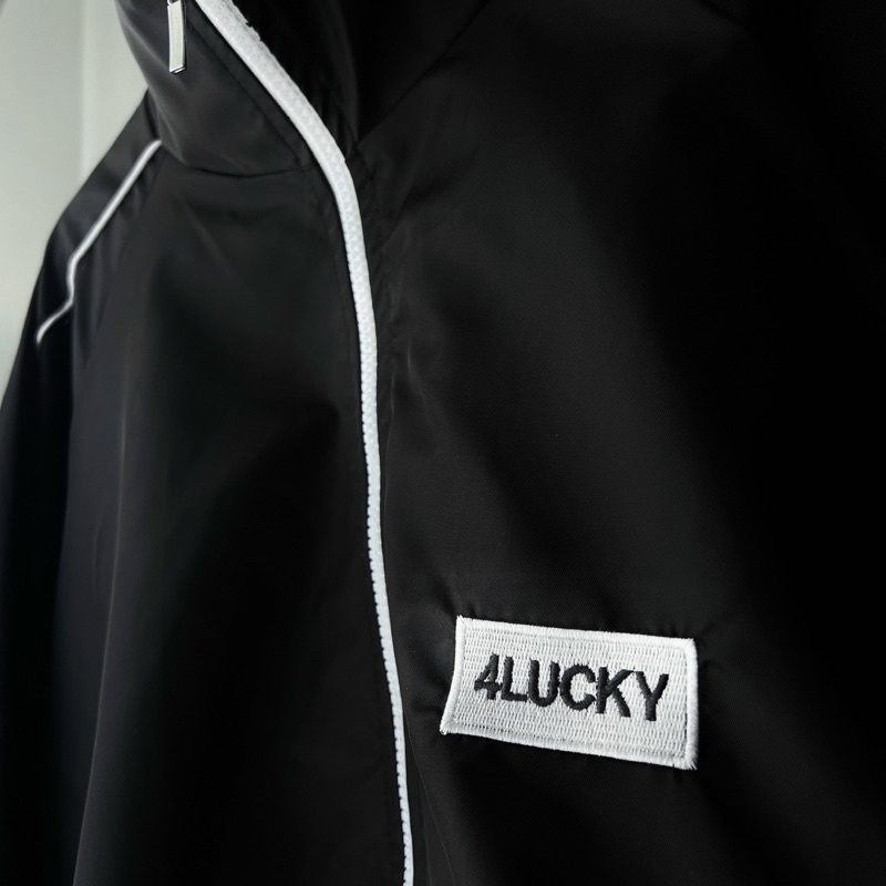 Áo Jacket Khoác Dù 4LUCKY Phối Viền Trắng Đen 2 Lớp Có Túi Trong Form Rộng Unisex Nam Nữ