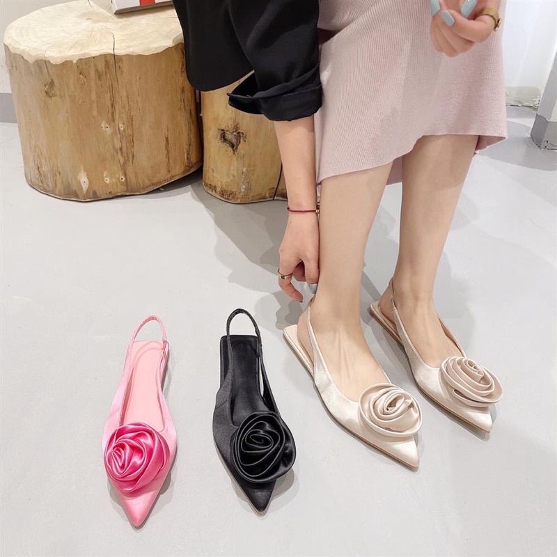 Giày bệt hoa hồng