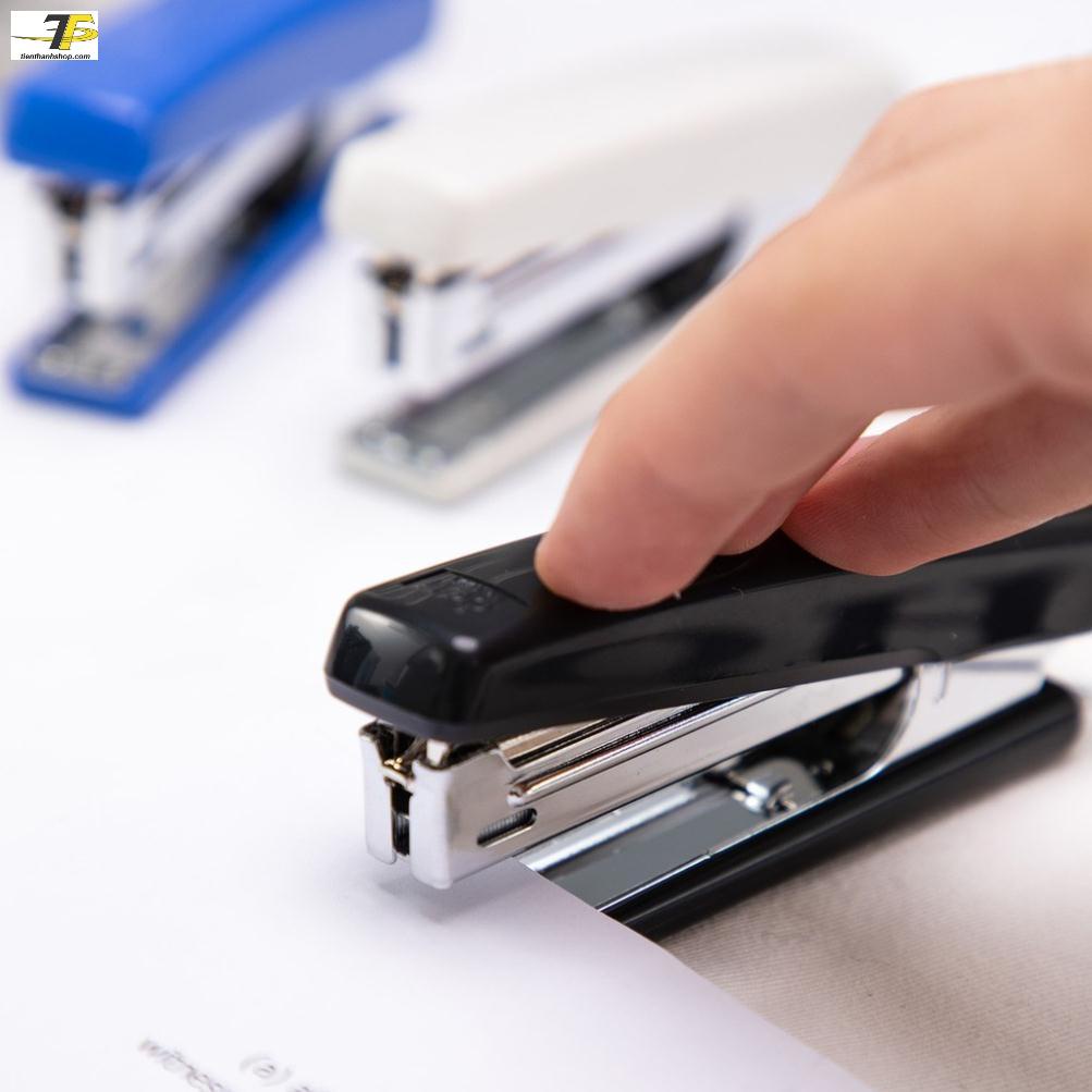 Dập ghim số 10 , Đen, xanh, xám - Deli E0221