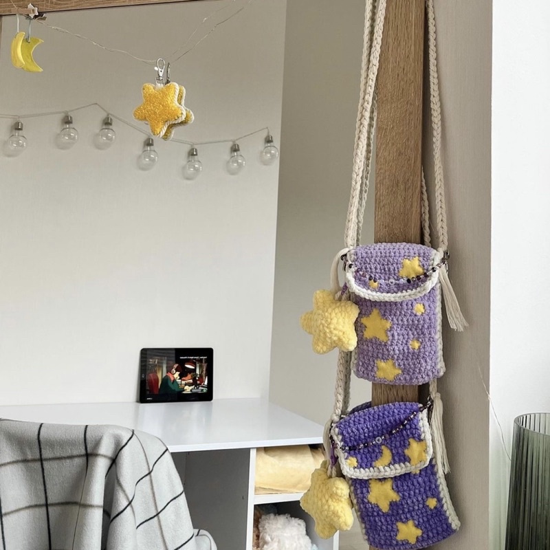 PHONE POUCH- TÚI ĐỰNG ĐIỆN THOẠI LEN MÓC