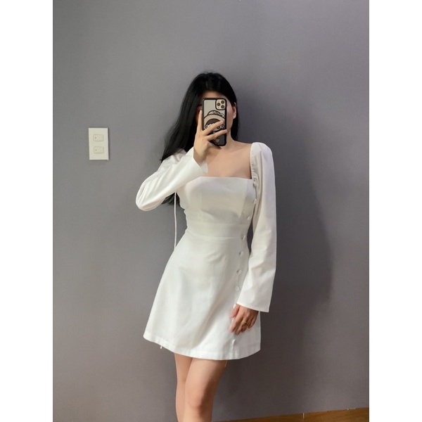 Mell15 dress - Váy ngắn tay dài cổ vuông phối cúc bọc Onmellem