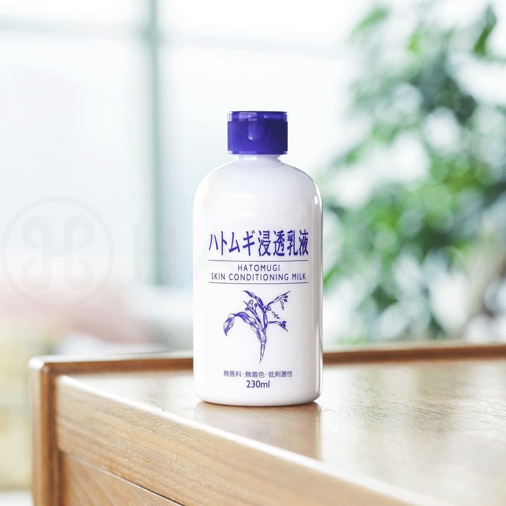 Sữa Dưỡng Da Naturie Chiết Xuất Ý Dĩ 230ml Skin Conditioning Milk Nhật Bản dịu nhẹ lành tính không mùi