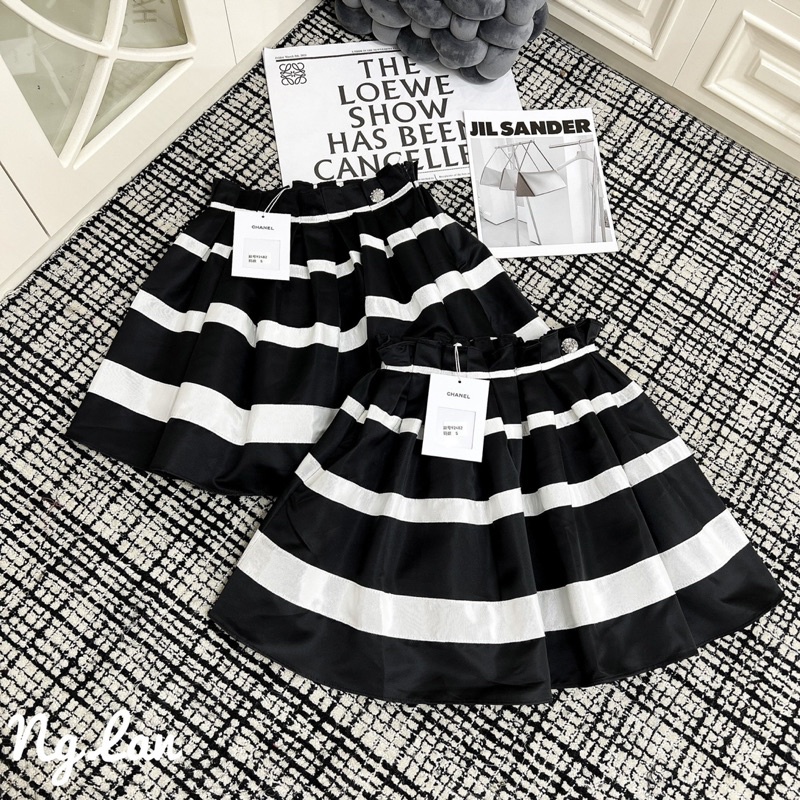 Chân váy hồ ngọc hà 2023