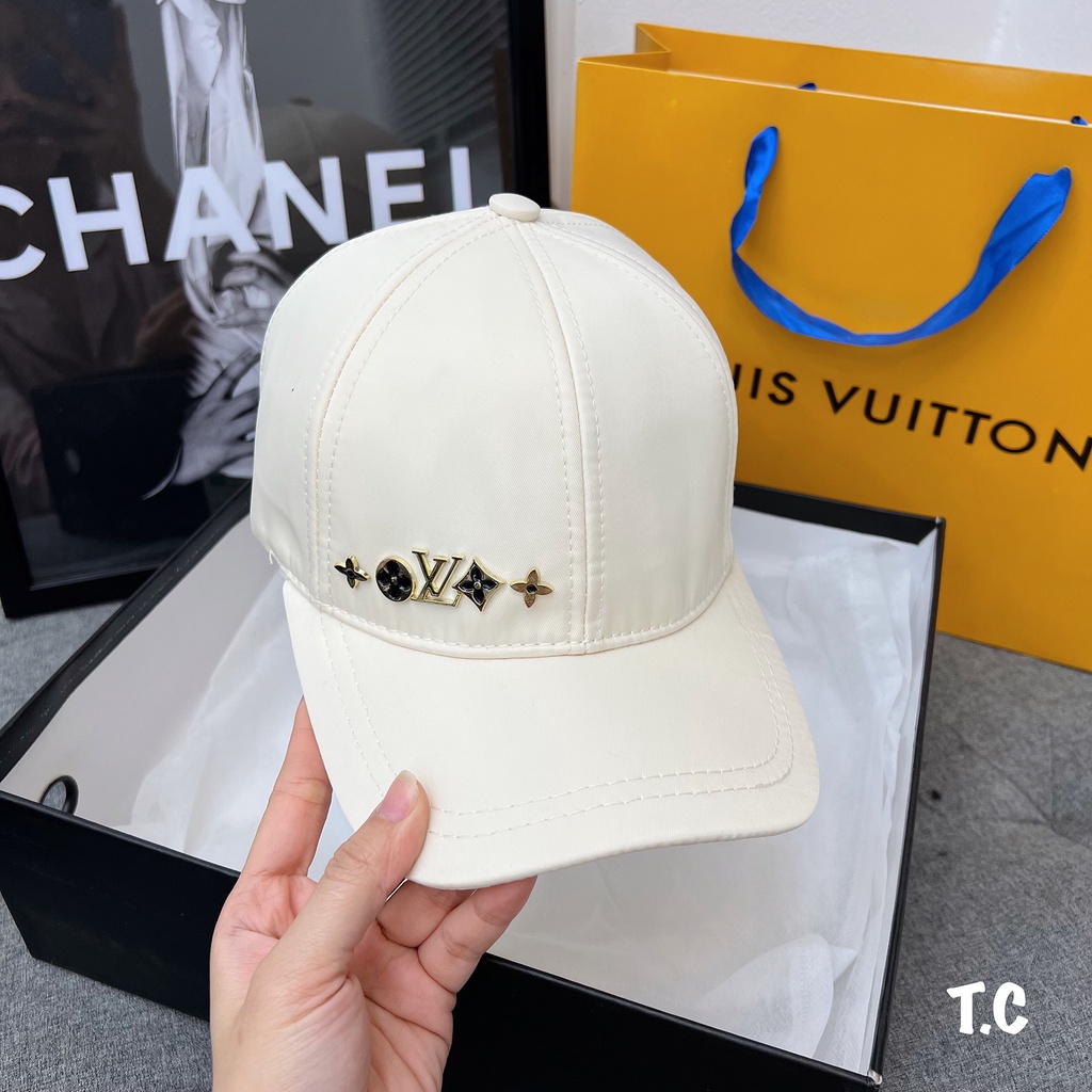 MŨ LƯỠI TRAI ĐÍNH TAG LV