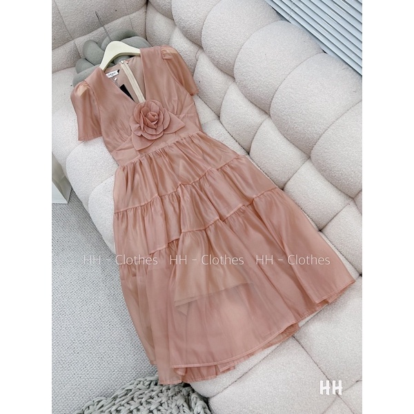 Váy Tơ Đính Hoa Cài Ngực Dáng Dài Mã MT01