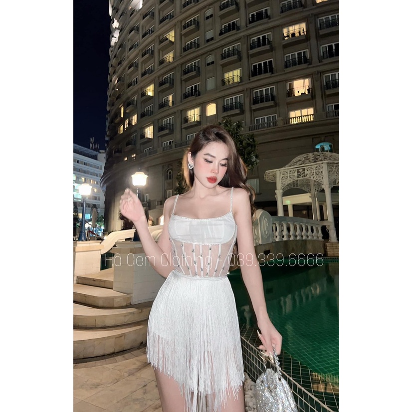 Jum phối lông . Có 1 màu. HÌnh chụp thật 100%. Size dưới 54kg vừa. ĐƠn giản mà xinh. Mua nhanh kẻo hết nha
