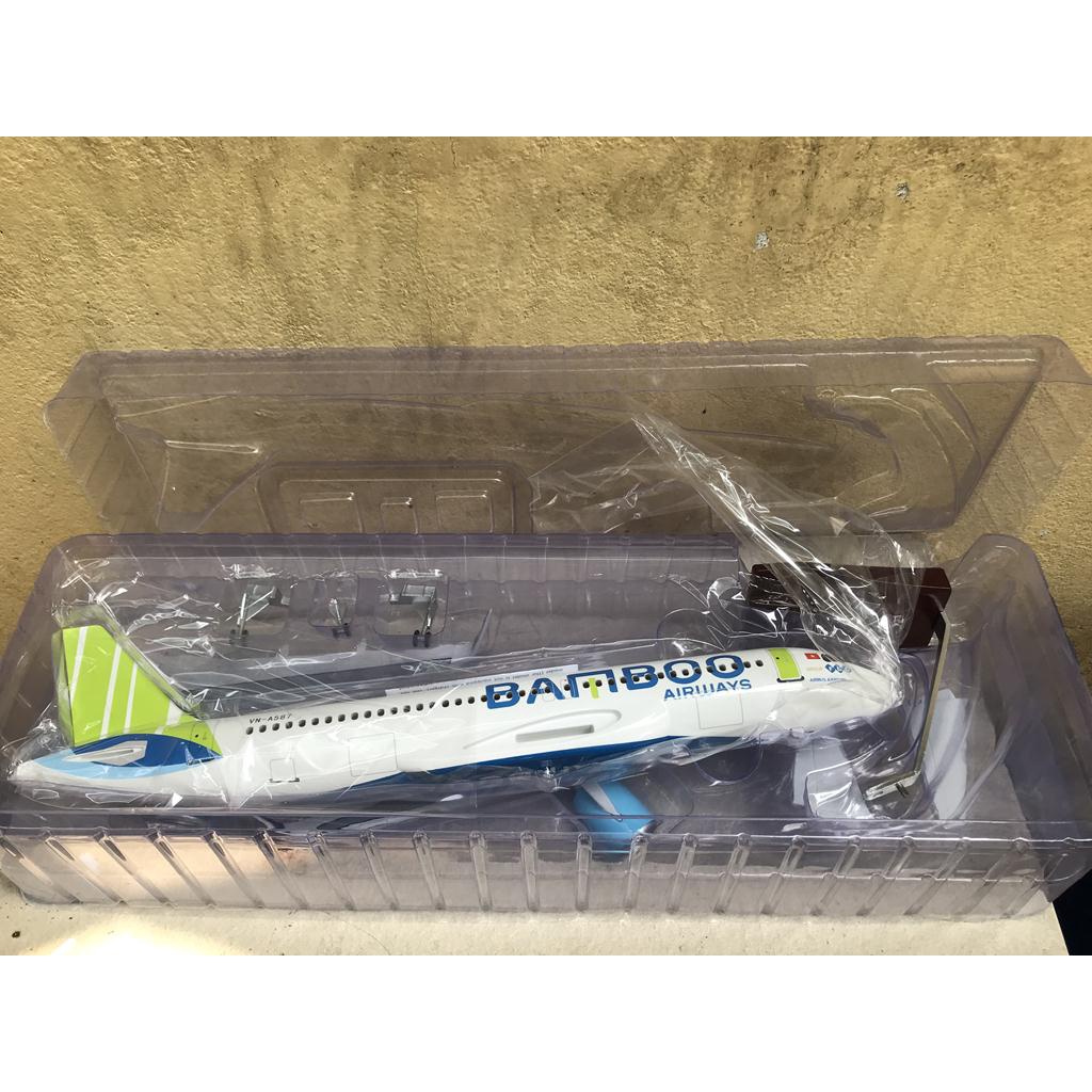 Mô hình máy bay A-320 BAMBOO Airways - 1:130