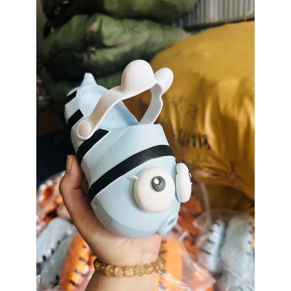 Dép sục hình con ong cho bé có quai hậu dễ thương đế chaos eva siêu nhẹ