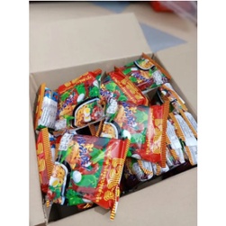 Thùng Tôm Mì Ăn Liền WaiWai Thái 30 Gói