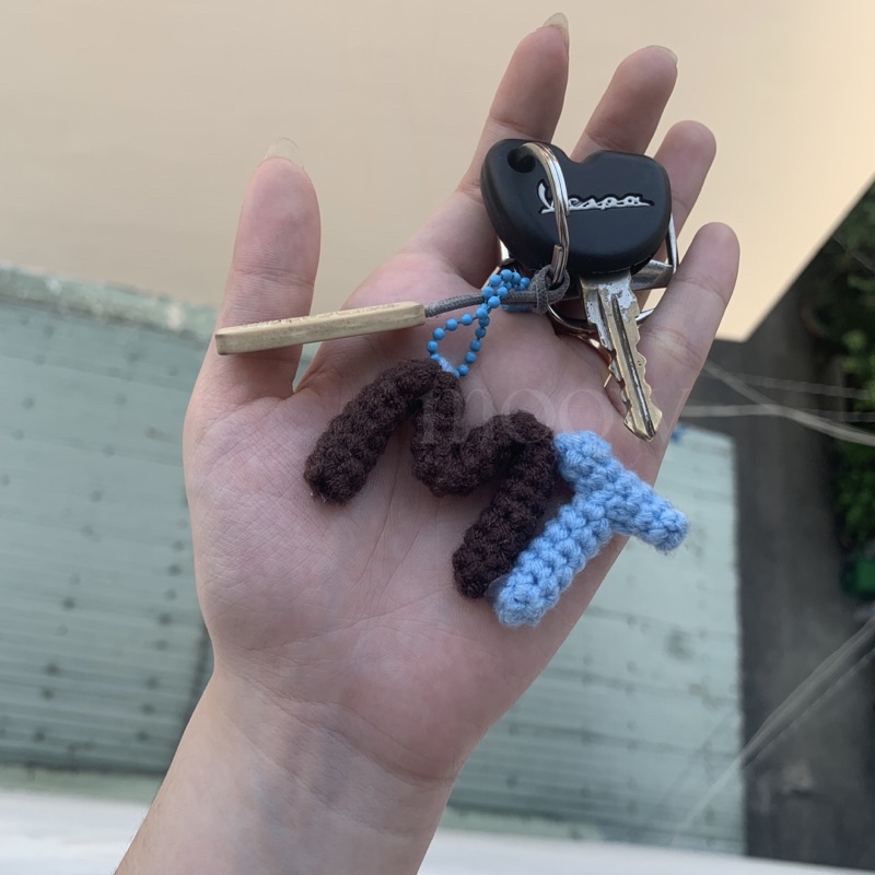 Móc Khoá Chữ Cái Bằng Len