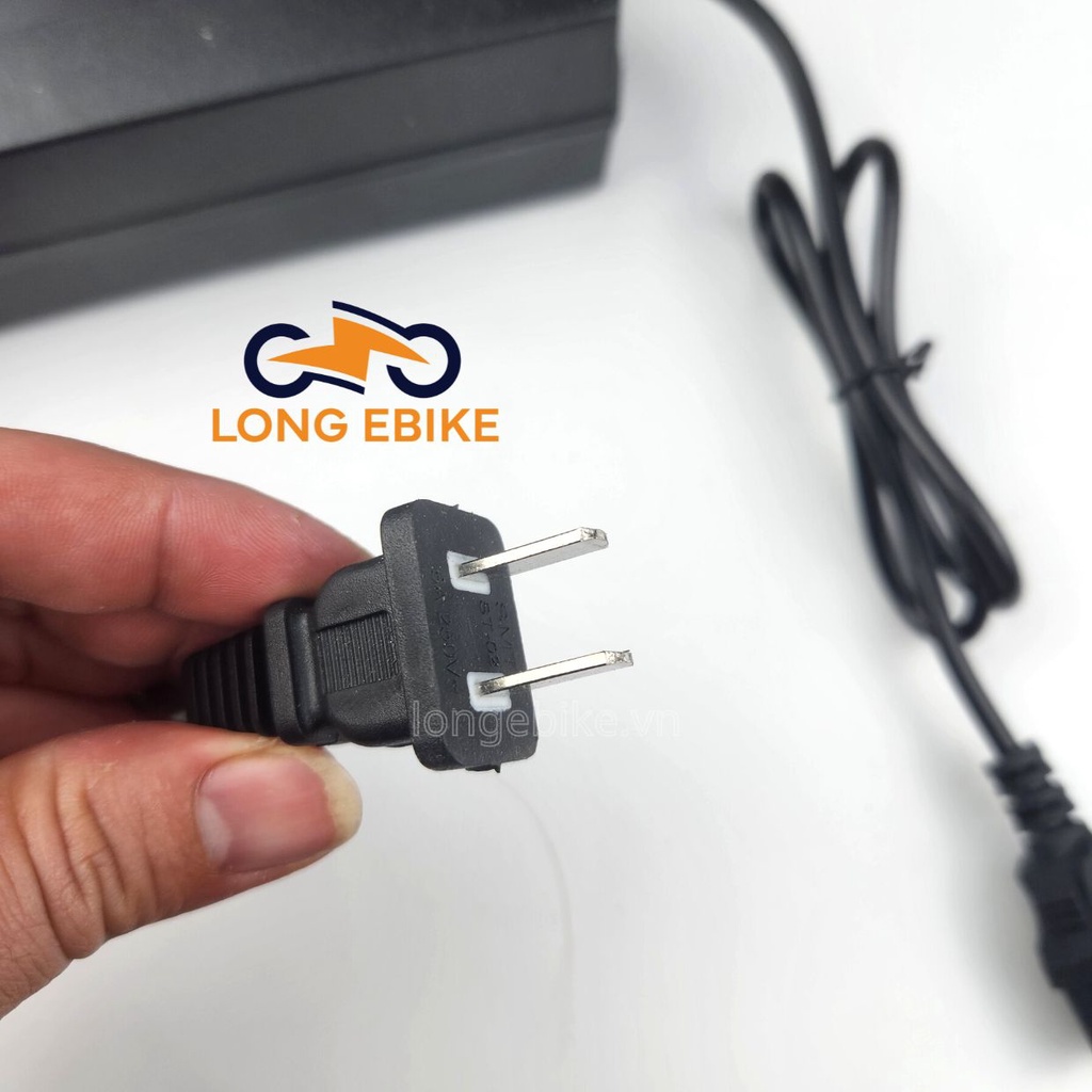 SẠC XE ĐIỆN 72V 30Ah