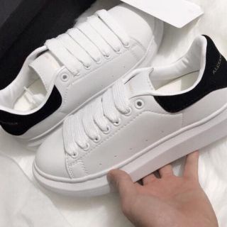 Giày Sneaker Thời Trang MQ Gót Đen Sc