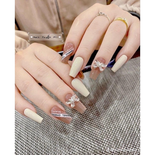 NAIL BOX THIẾT KẾ SƠN GEL TRẮNG SỮA NAIL CÔ DÂU