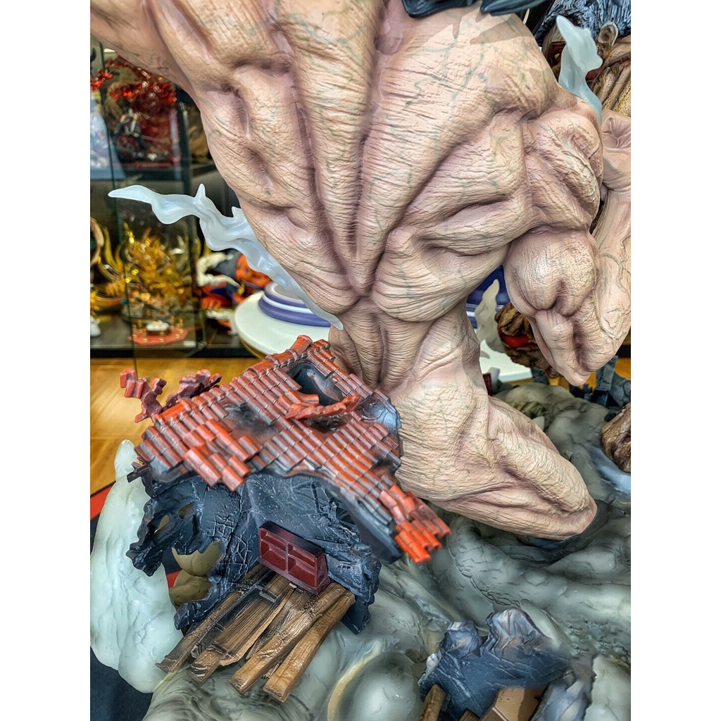 Mô hình eren vs titan thiết giáp - mô hình Attack On Titan