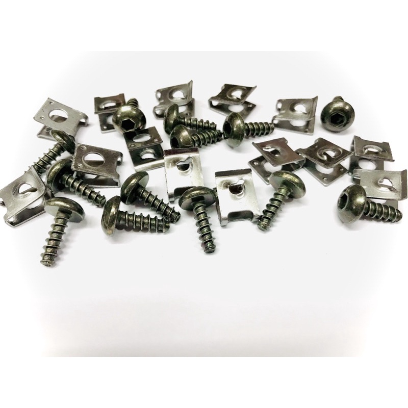 Bộ 50 con Pat kẹp inox 5 ly  gắn dàn áo xe yamaha