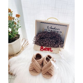 Set mũ giày len 🧶  xinh cho bé