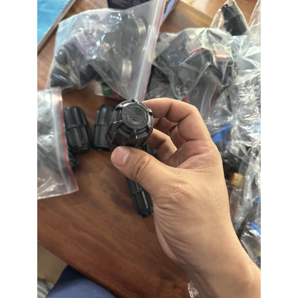 Núm Điều Chỉnh Áp Máy Rửa Xe Chạy Dây Cudoa - 1Hp,2Hp bằng nhựa